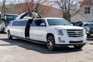 20 passenger Cadillac Escalate with Jet Door N (1)