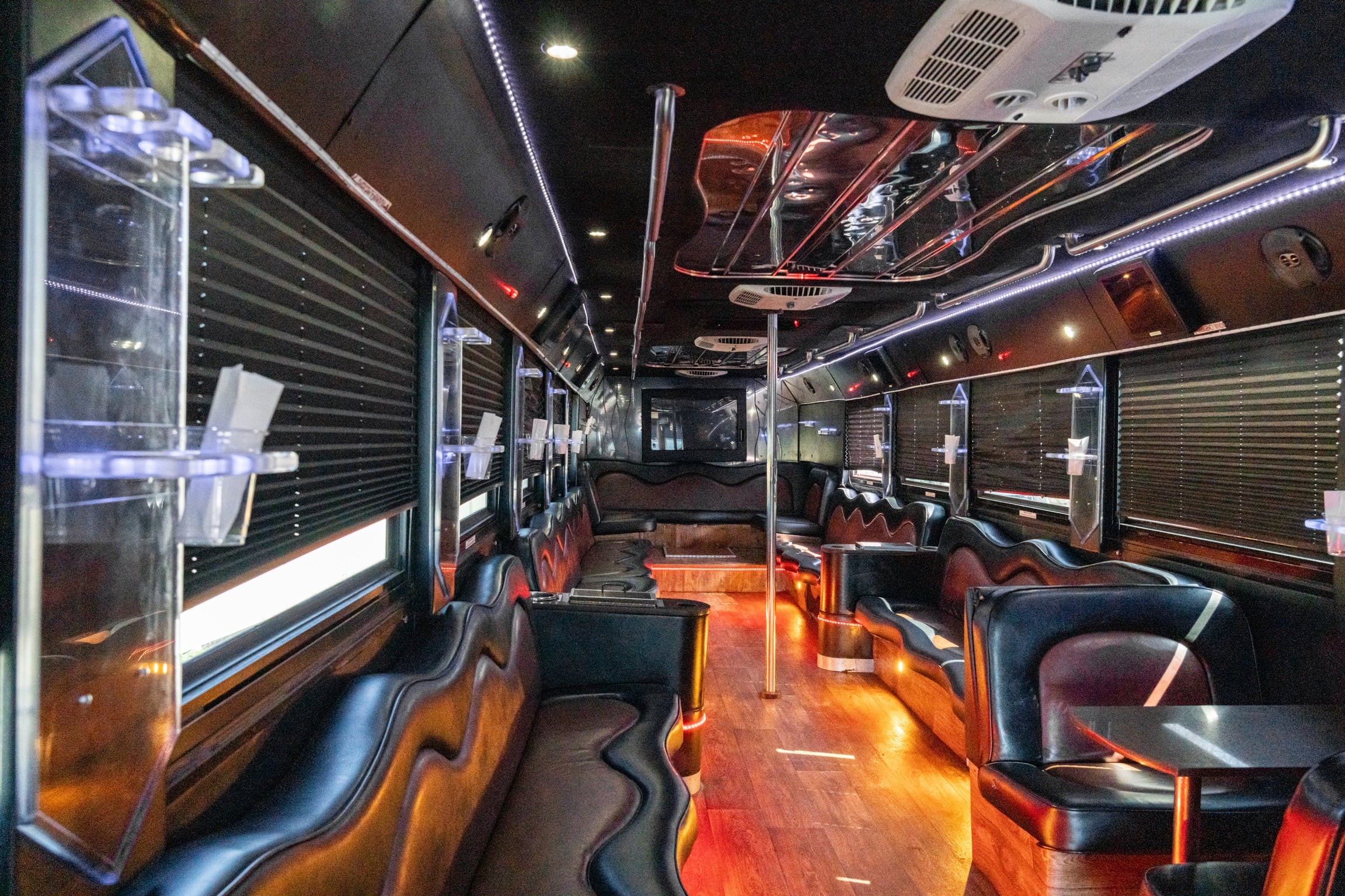 Why a Party Bus is the Perfect Choice for Your Wedding in New York and New Jersey