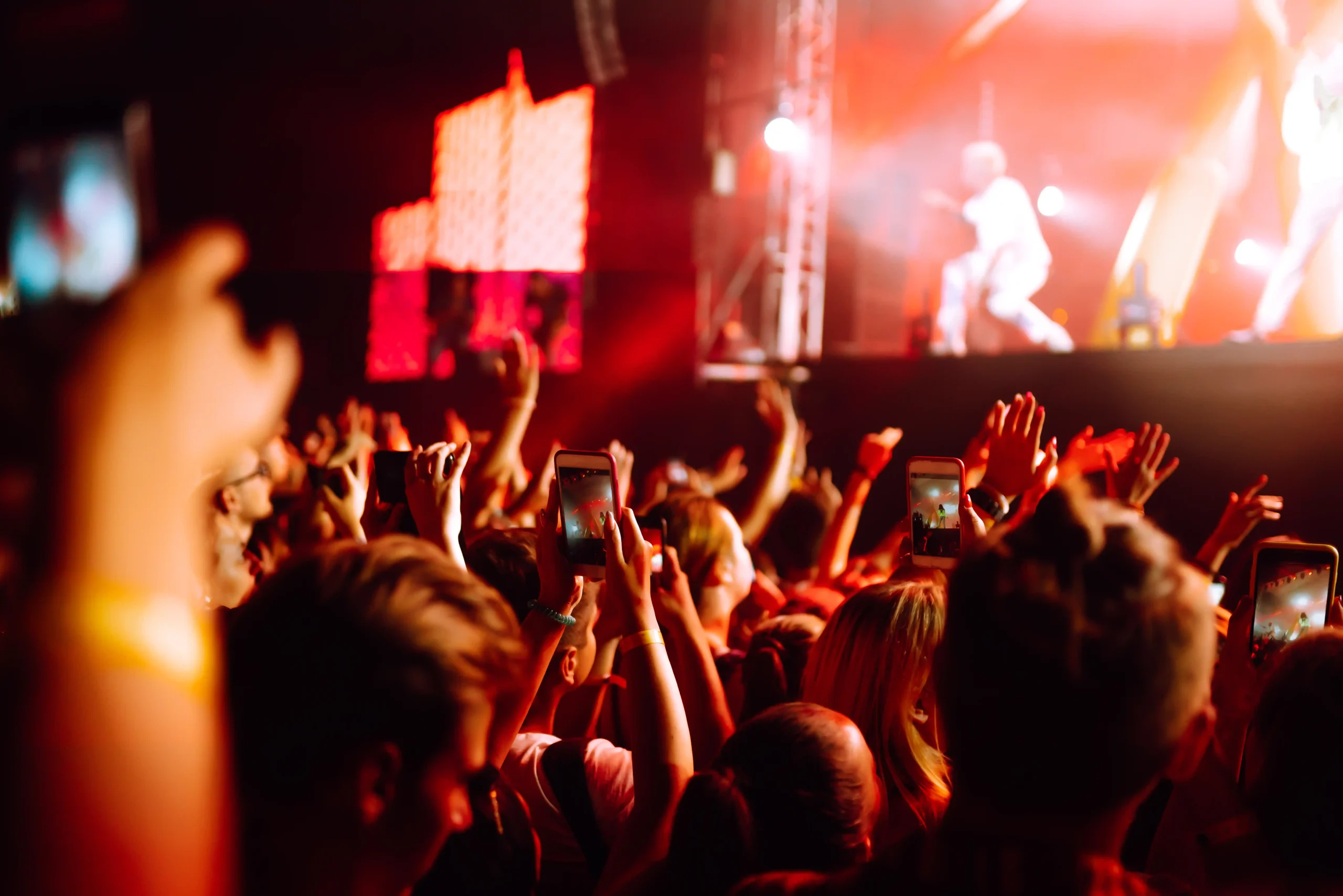 excited-crowd-enjoying-a-live-concert-performance-2026-01-09-06-41-44-utc